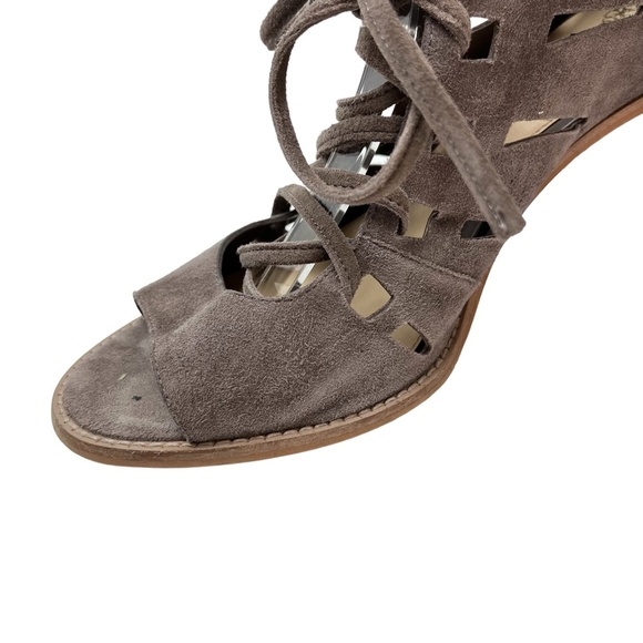 VINCE CAMUTO Genuine Leather Suede Chunky Block High Heels Gray Ankle Boots 9.5 - Picture 11 of 16